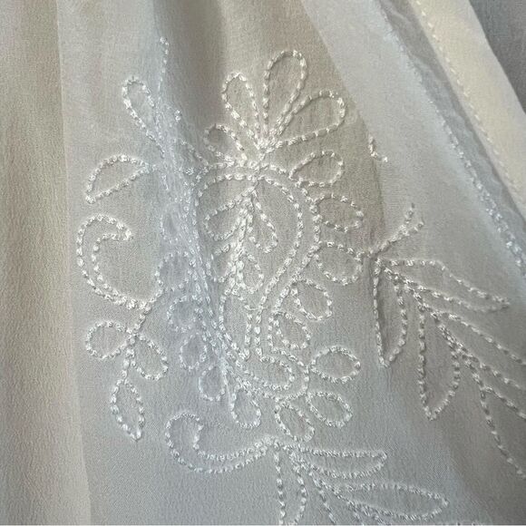 J Crew Boho SILK Delicate Embroidered V Neck Long Sleeve Boho Chic Blouse Size M - Picture 9 of 15